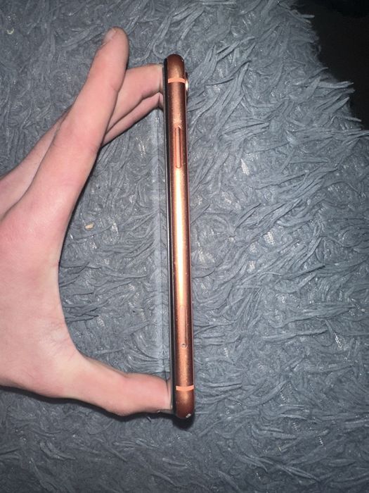 Продам IPhone Xr