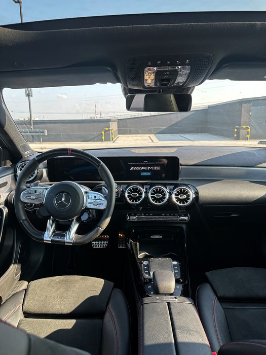 MERCEDES-AMG A45S | Wynajem aut sportowych, luksusowych i premium