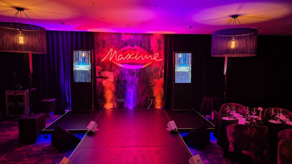 Aluguer Mupi Digital | Totem Digital | Painel Led para eventos