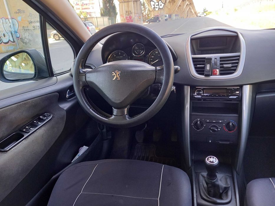 Peugeot 207 ano 2006