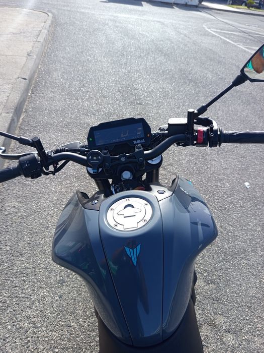 Vendo Yamaha mt-125cc como nova