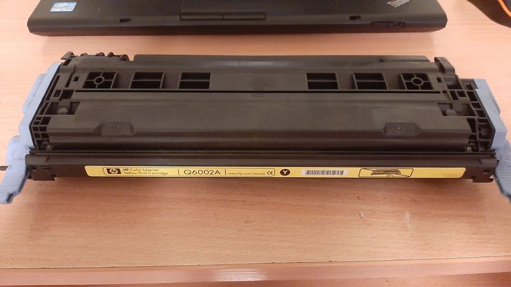 Картридж НР Q6002a жовтий