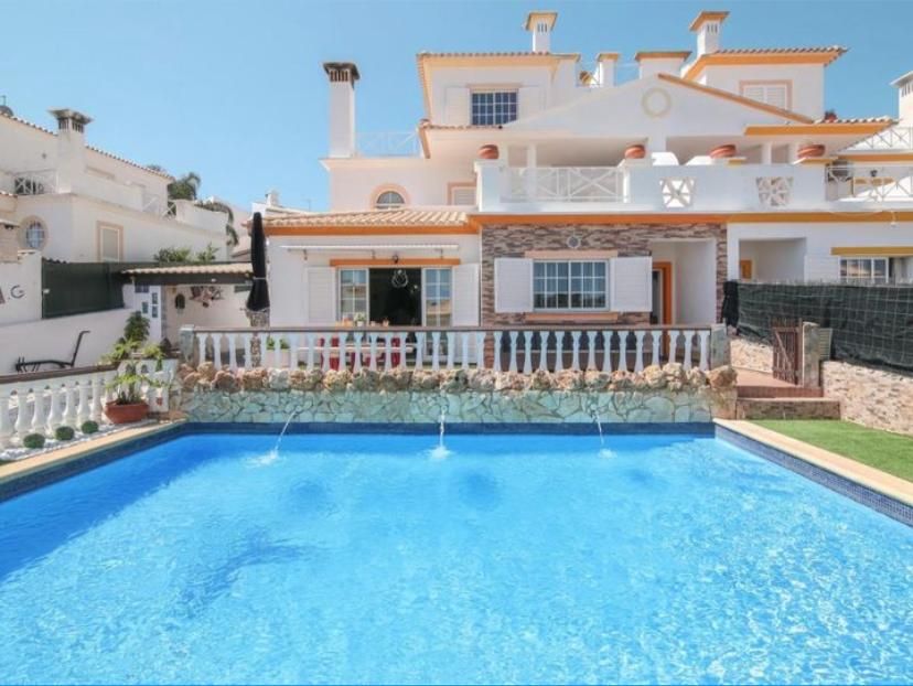Villa v4 com piscina privada 1 SEMANA AGOSTO LIVRE