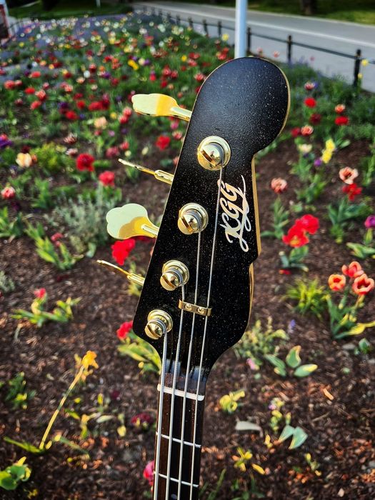 Jazz Bass Midnight Blue Gold / Alinco 5