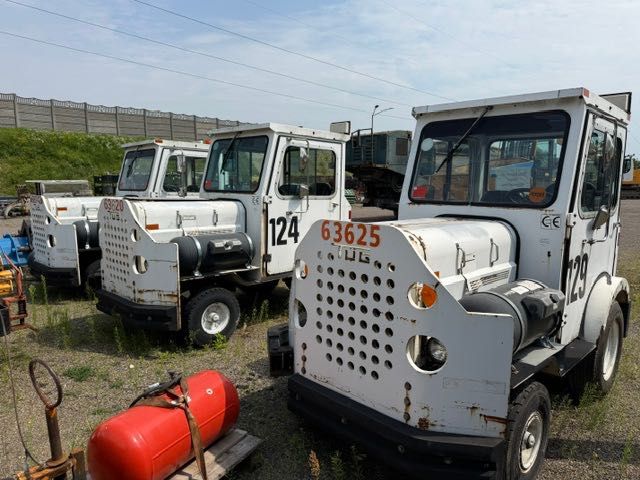 TUG ciągnik balastowy typu ciufcia  do remontu elektryka i instalacja gaz