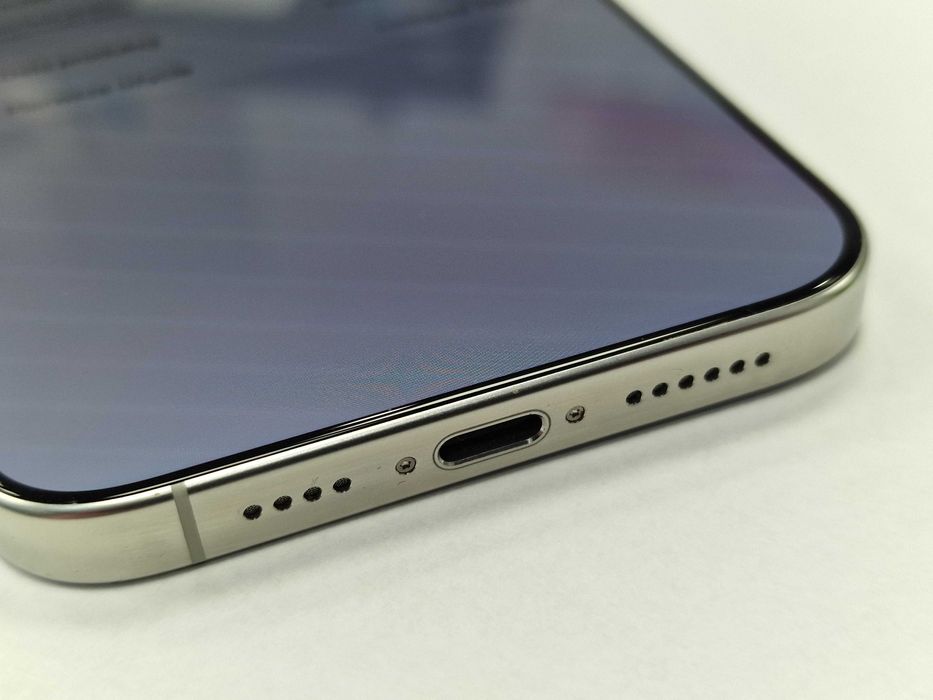 Iphone 16 PRO MAX 256GB/ White/ A3296/ Bateria 100%/ Grade A + ładowar