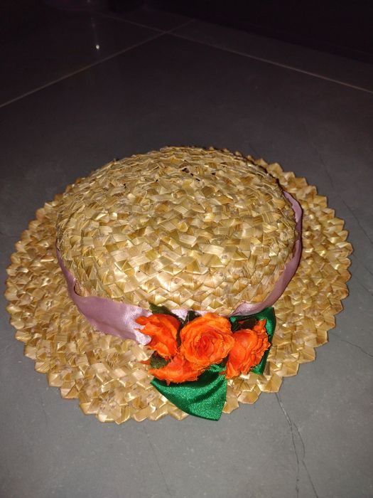 Kapelusz słomiany dożynkowy na jasełka dziecięcy dla dziewczynki, zesp