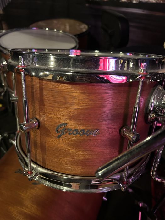 Bateria groove it up custom, com hardware, pratos silent ou groove