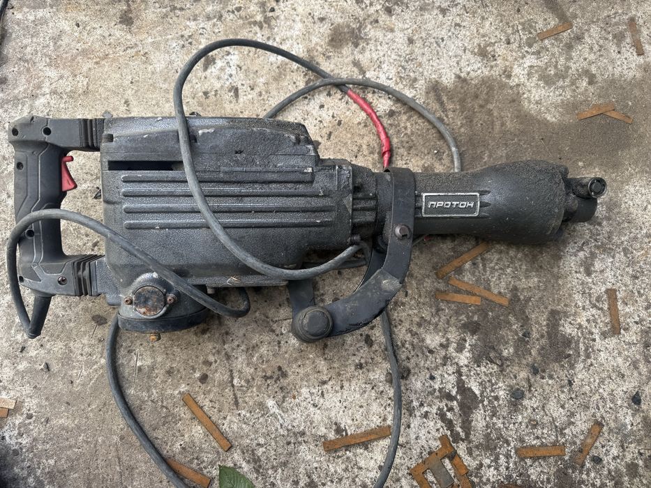 Отбойные молотки рабочие