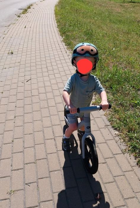 Kask dziecięcy z lampką
