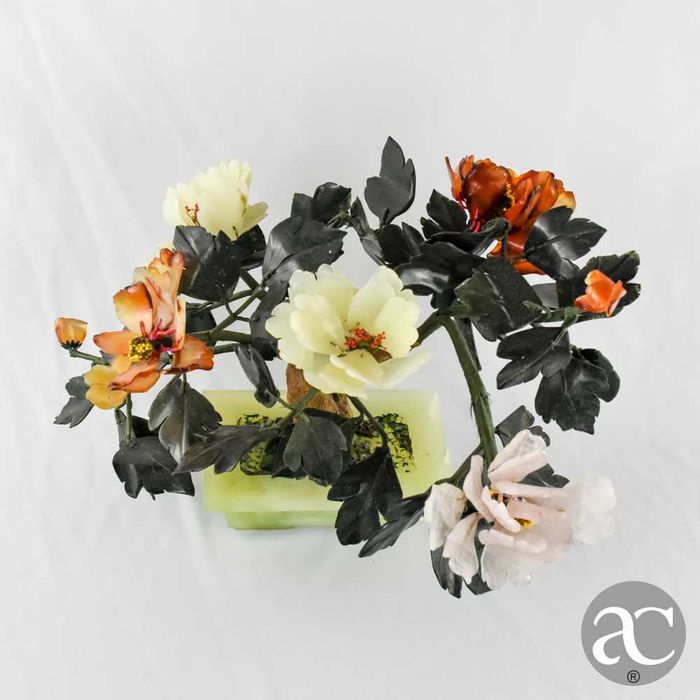 Árvore bonsai, China, feito em pedra, quartzo e jade