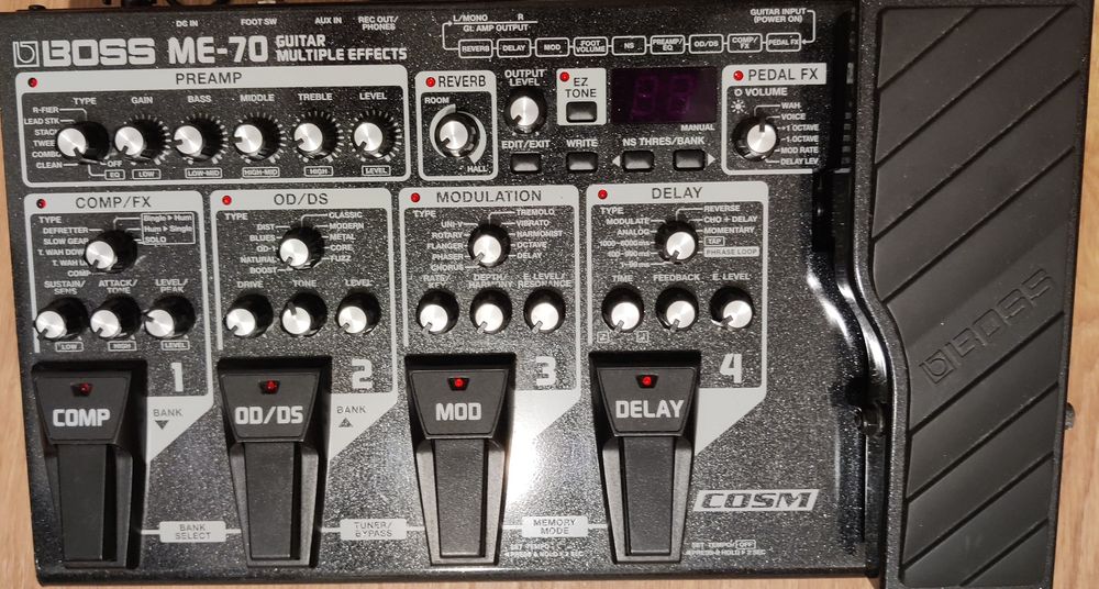 Pedaleira BOSS ME-70