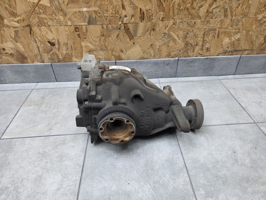 Most dyfer dyferencjał tylny BMW E60 E61 520d N47 177KM 3.23