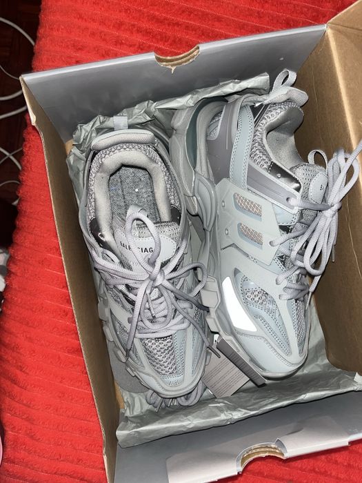 balenciaga track