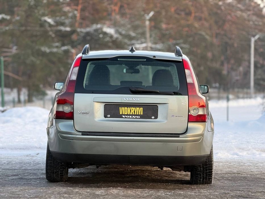 Volvo v50, 2006 року, 1.6 дизель, механіка, 274т.км.
Надійний дизельни