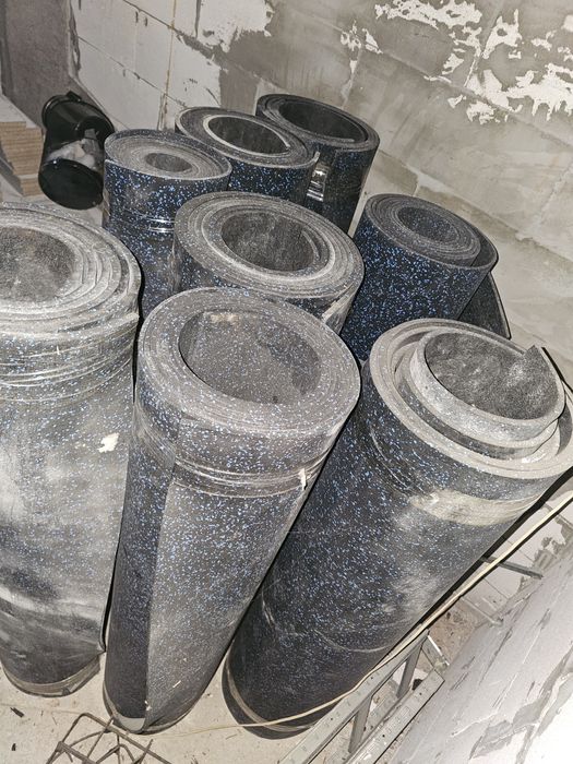 Резинове рулонне покриття EWMET 6мм 10мм для тренажерних фітнес залів