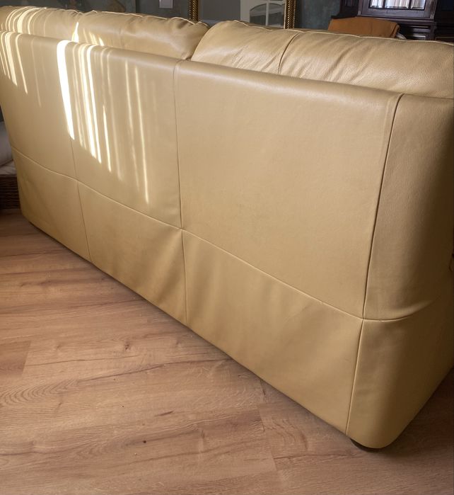 Sofá Divani com três lugares