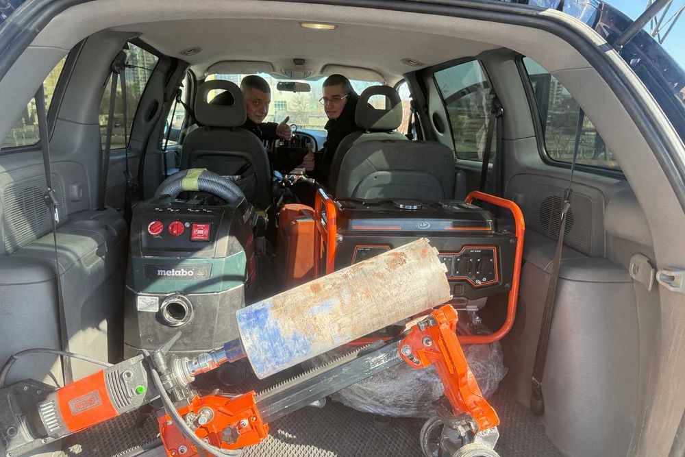 Алмазне буріння сверління отворів