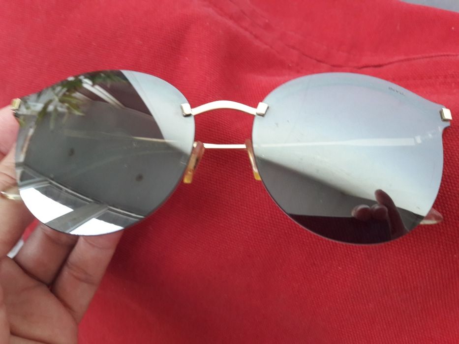 Очки солнцезащитные