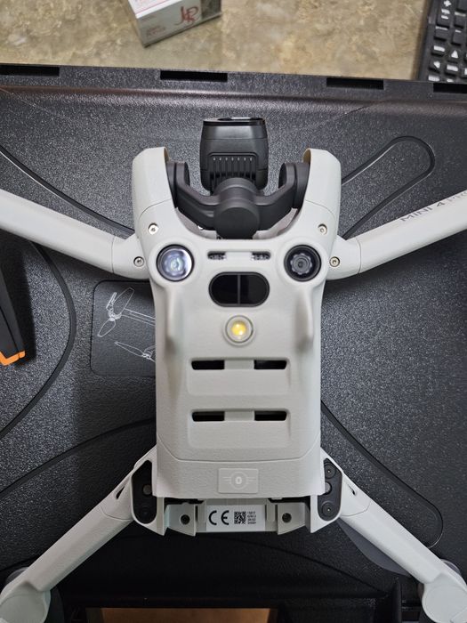 DJI Mini 4 Pro - Fly More Combo