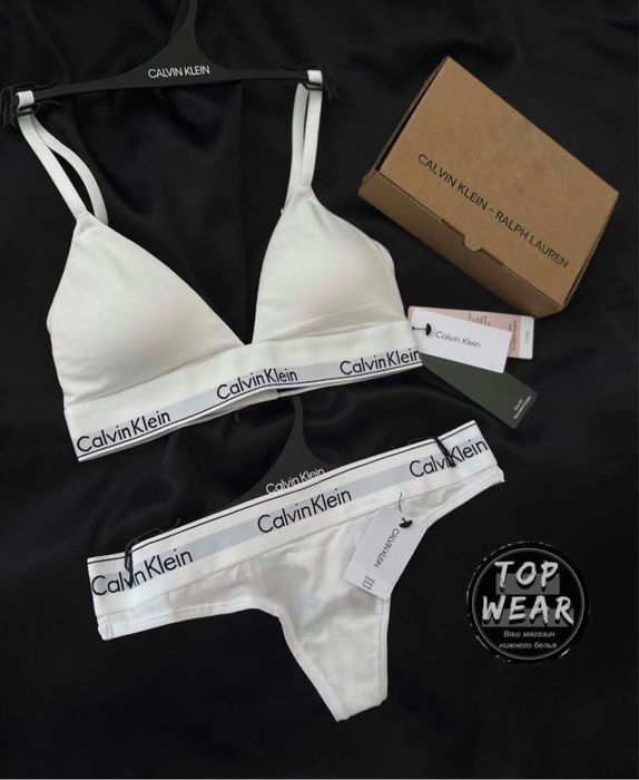 Оригінальний комплект білизни Calvin Klein з трикутною чашкою