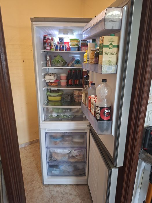 Vendo frigorífico Beko RCNA320K2OPT
