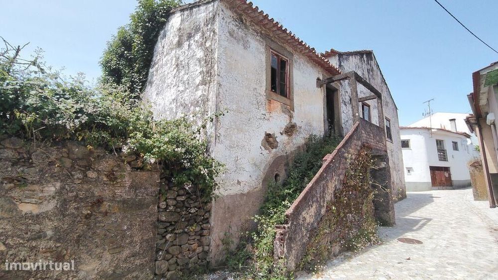 Casa / Villa T4 em Castanheira de Pêra e Coentral de 286,00 m2