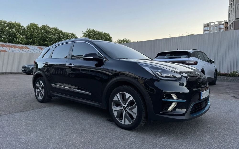Оренда Kia Niro EV під таксі та власні цілі !