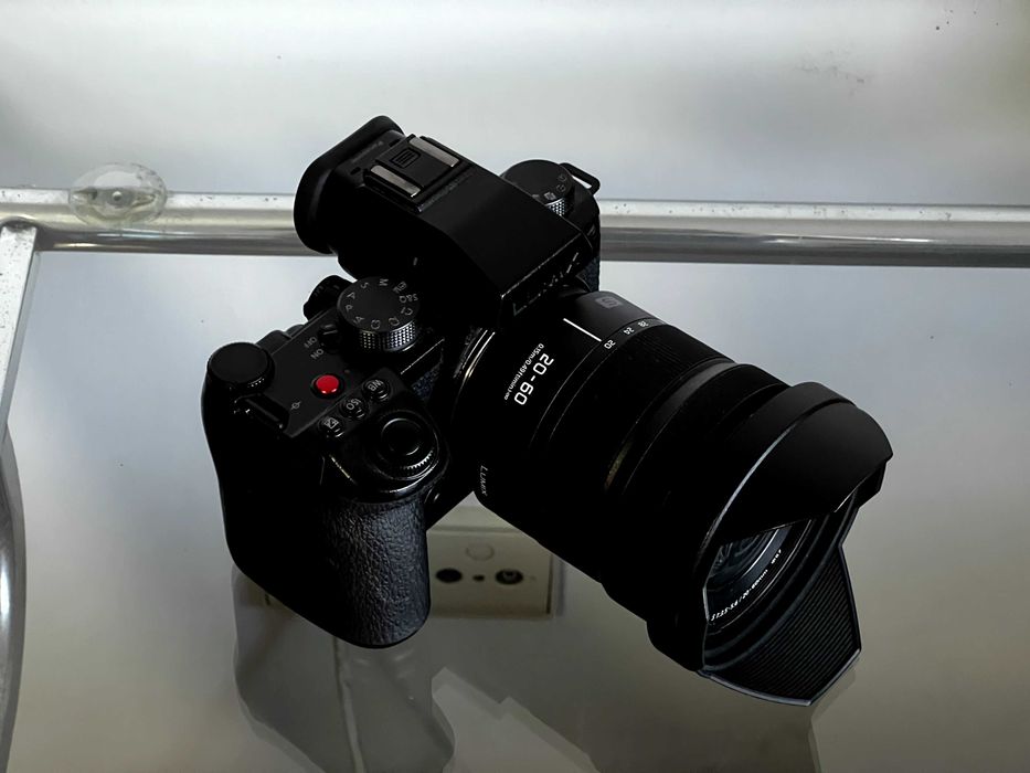 Panasonic Lumix S5IIX + 20-60mm (c/Extras+Faturas)