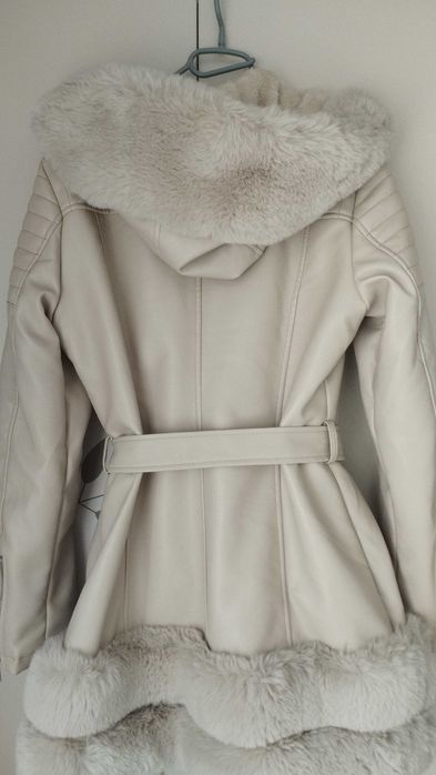 Kurtka z eko skory z futerkiem