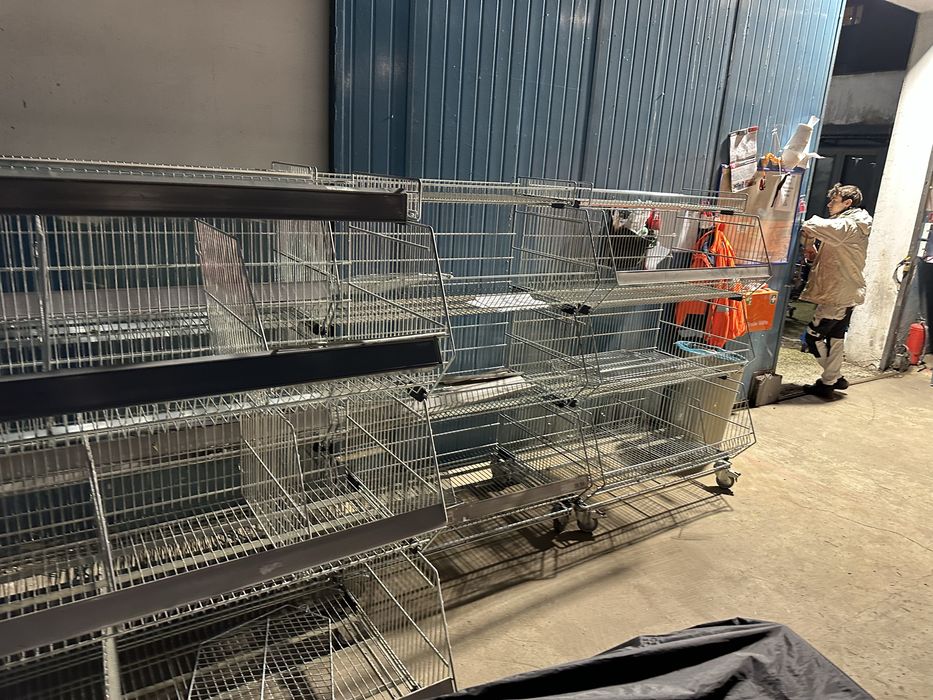 Kosze sklepowe, regały  sklepowe koszowe na kółkach