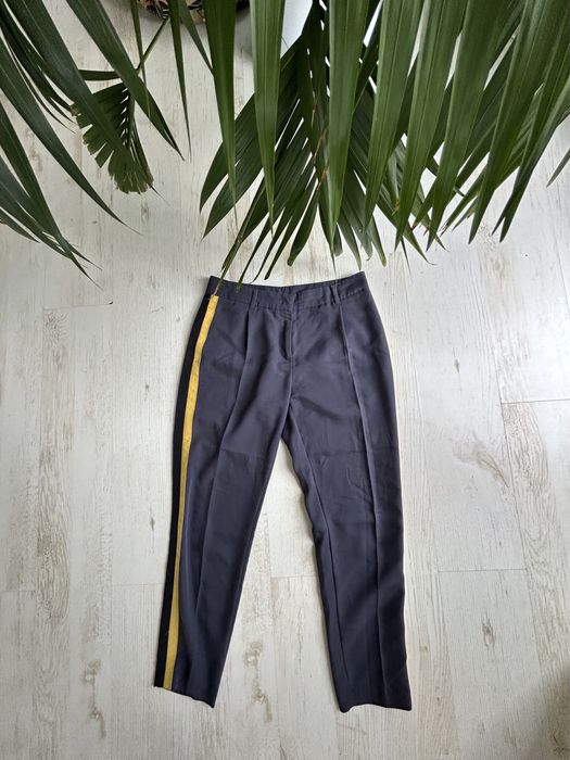 Spadnie z lampasem Benetton r 40 L