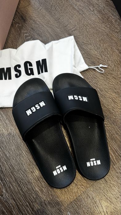Шльопки MSGM —————