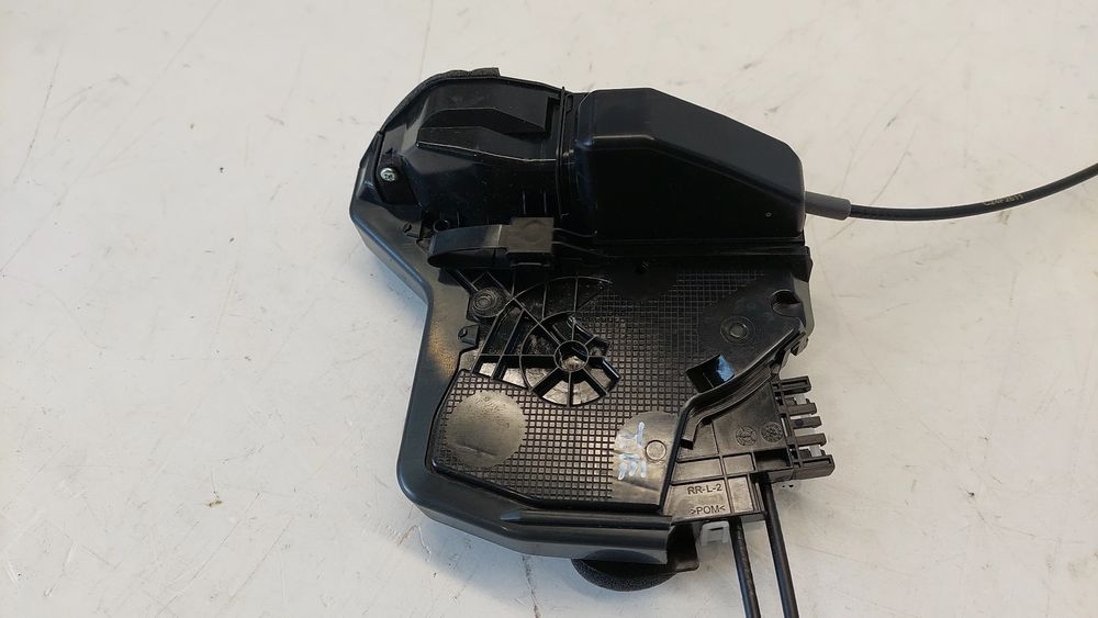 Fechadura / fecho porta trás esquerdo TOYOTA C-HR (_X2_, _H2_)