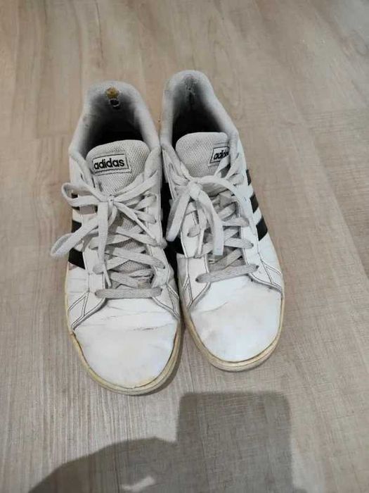 Lote 3 Pares de Ténis: New Balance e Adidas (Tam. 38)