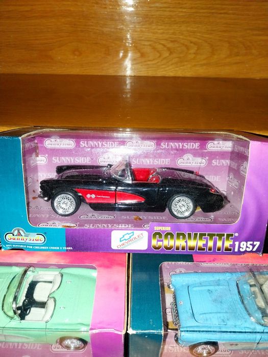Chevrolet Corvette 1957 - Miniatura Antiga