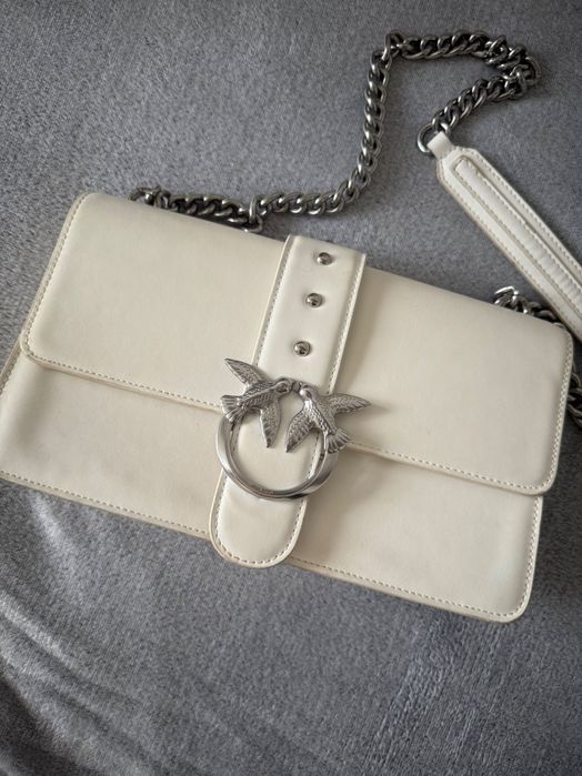 Біла шкіряна сумка