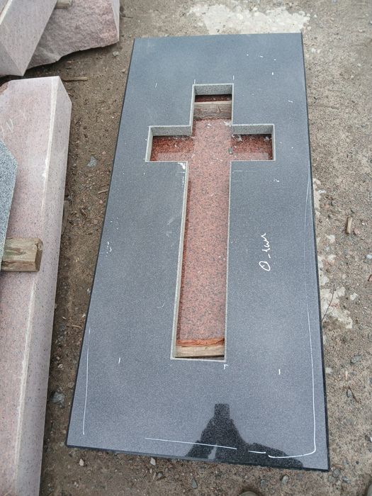 Пам'ятники з граніту