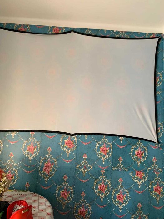 Vendo projector mais tela