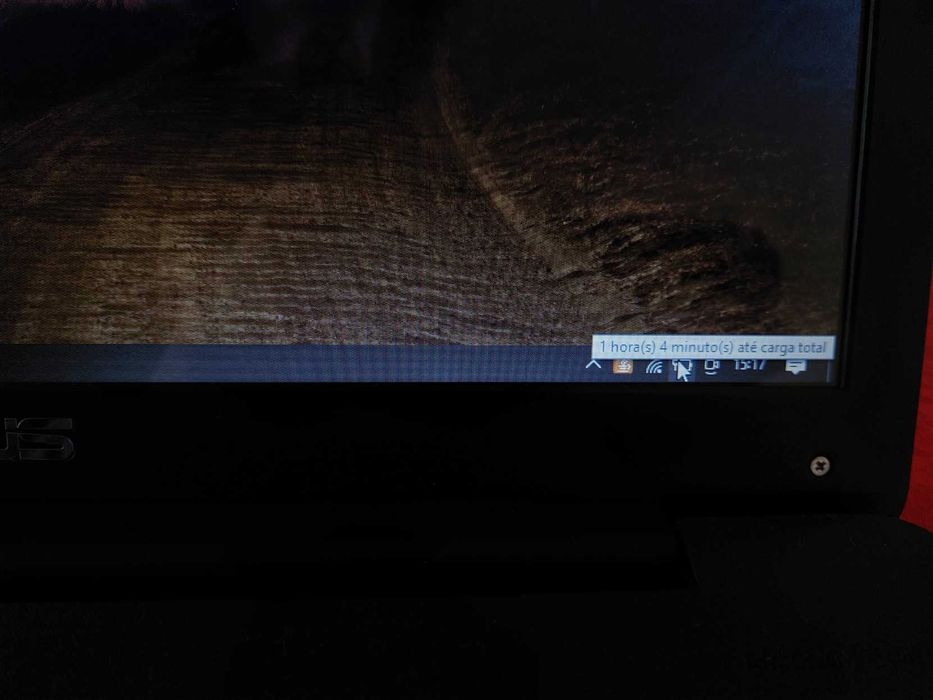 Portátil ASUS 554L (A Funcionar)