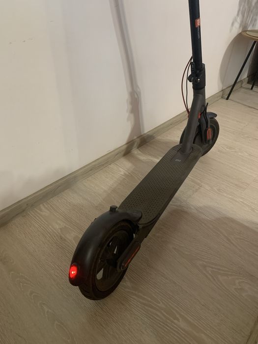 Електросамокат Xiaomi M365 Pro