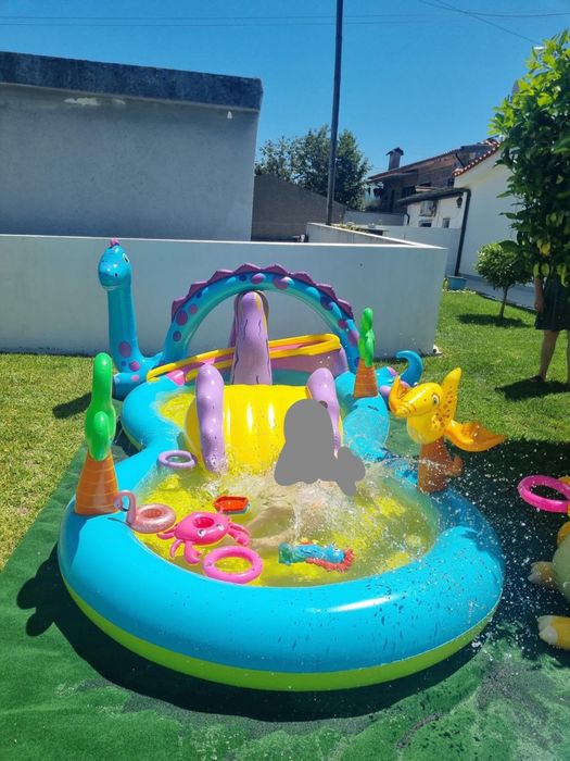 Piscina Intex dinossauro