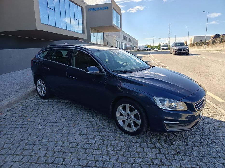 Volvo V60 1.6 D2 Kinetic | Nacional | 147.000 km | Histórico Integral na Volvo