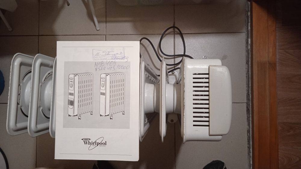 Радиатор масляный Whirlpool.