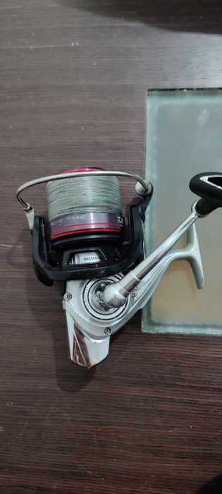 Daiwa Emblem Surf 35 SCW QD + 5 bobines