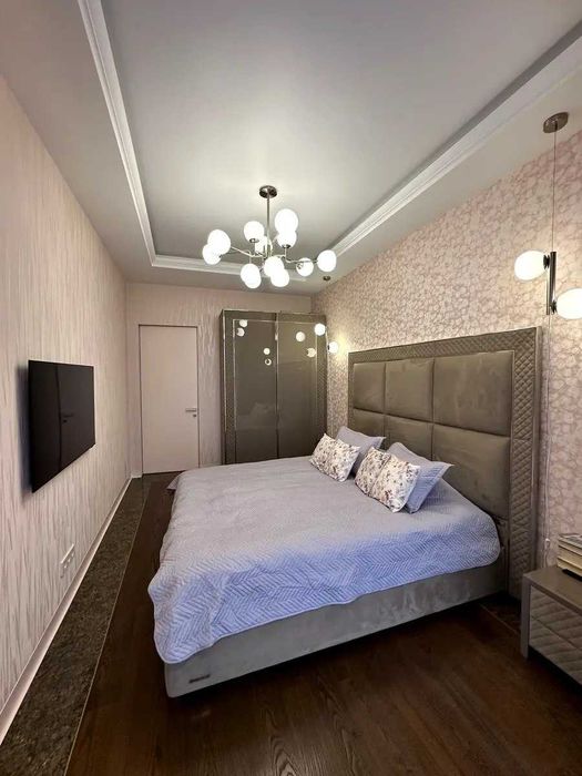 ЖК Французький квартал 1, Квартира 50 м2, метро Палац Україна, вул. Саперне Поле, Печерськ