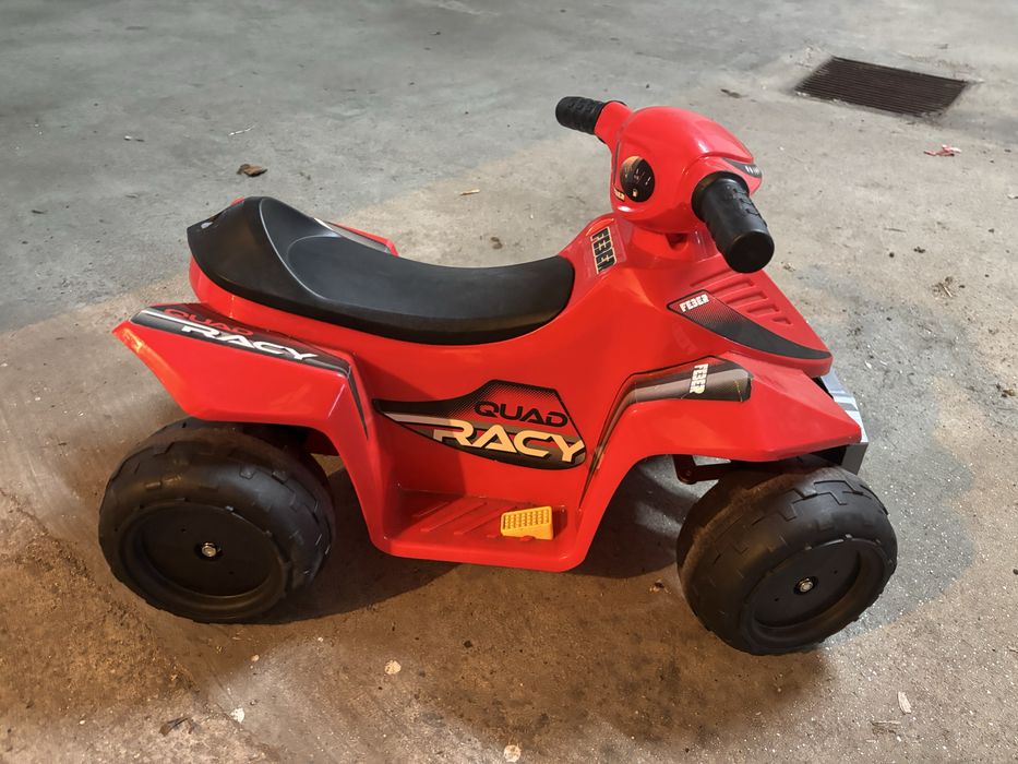 Moto 4 Elétrica Quad Racy Feber 6V 18M+