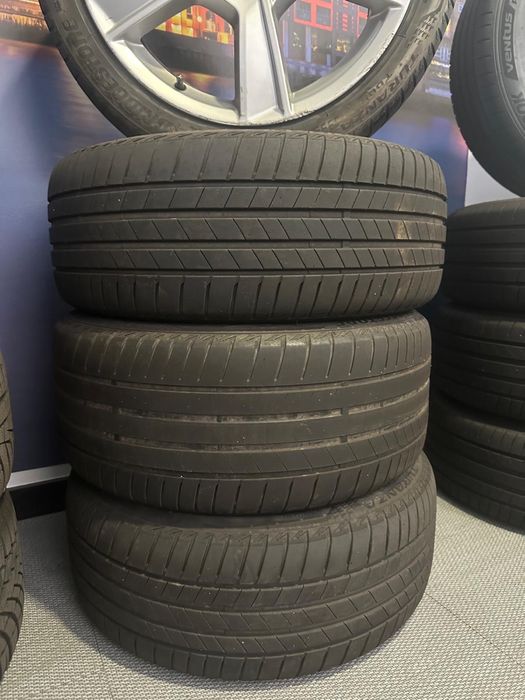 Jantes Mercedes-Benz 18” Originais c/ Pneus Bridgestone – 5x112