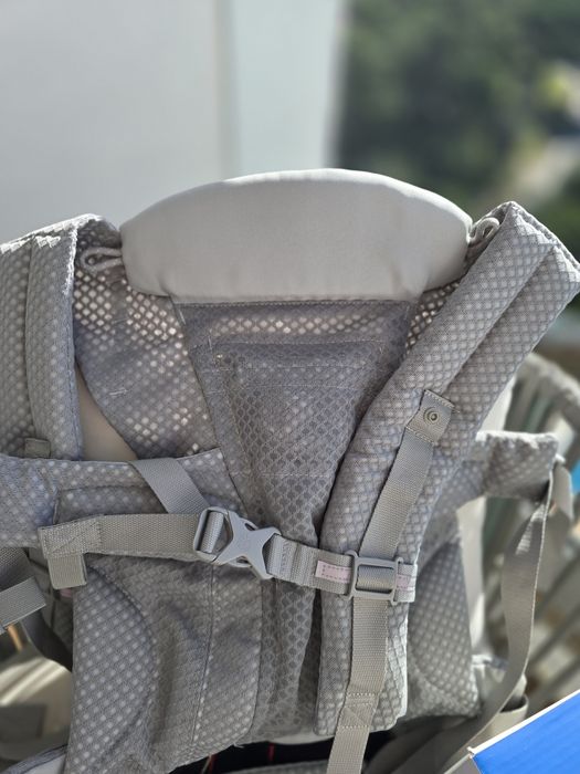 Marsupio ergobaby omni brezze