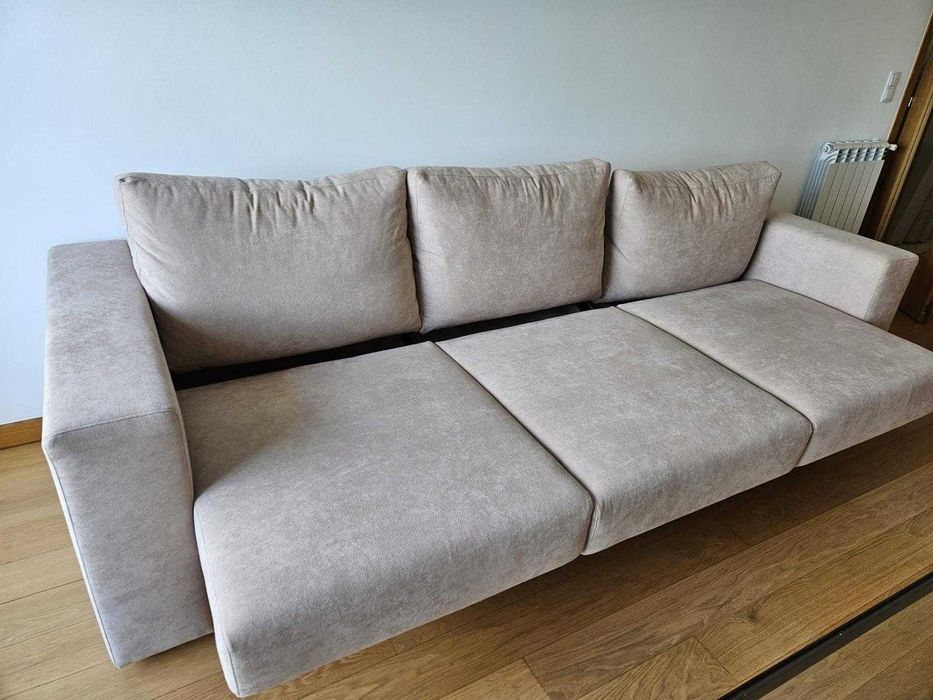 Sofá de 3 lugares novo